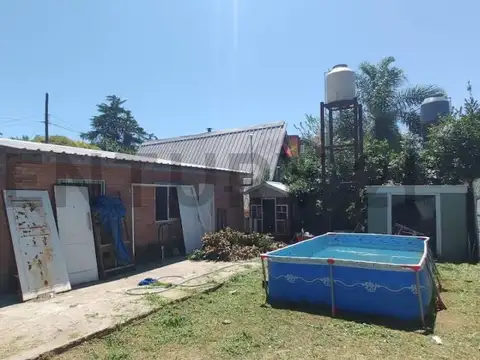 Casa 4 ambientes con 1 baño