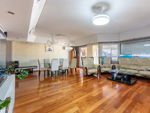 Departamento en Venta de 5 ambientes