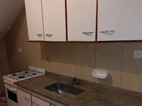 Depto Tipo Casa en Alquiler de 2 dormitorios