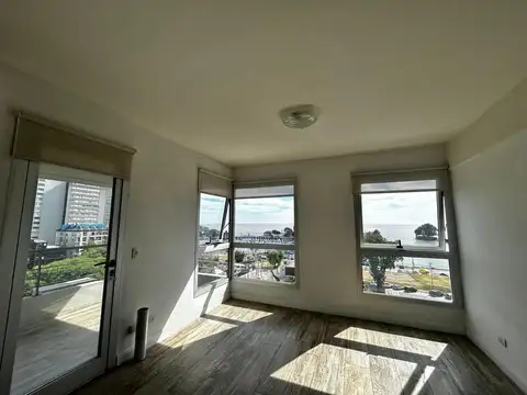 Excelente departamento de 2 amb en alquiler en el Puerto de Olivos con IMPONENTE VISTA AL RIO