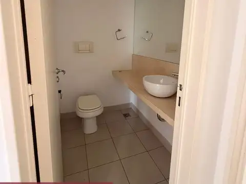 Departamento en Alquiler en La Horqueta, USD 2.200