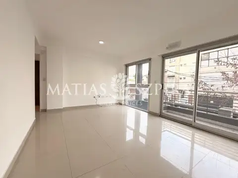 Departamento en Alquiler en Castelar Sur, $ 590.000