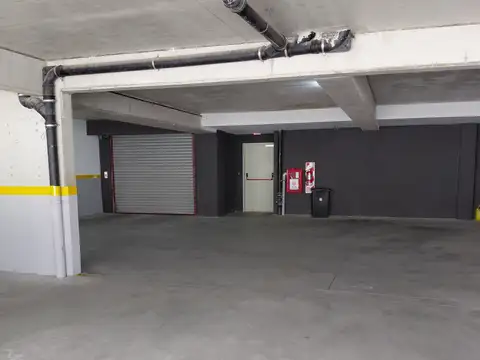 Cochera fija descubierta