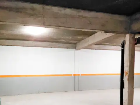 Cochera fija descubierta