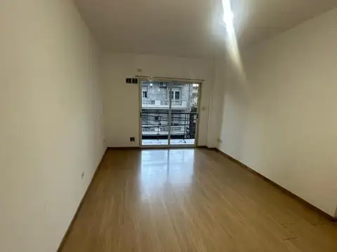 Departamento en Alquiler en Flores, $ 650.000