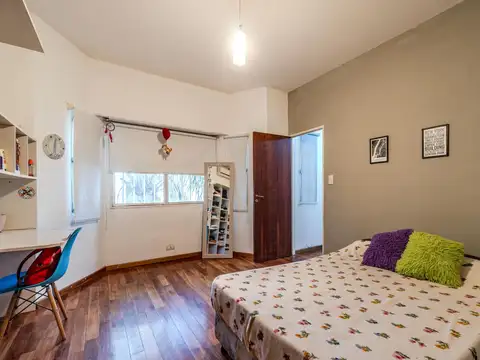 Casa 7 ambientes con 3 baños
