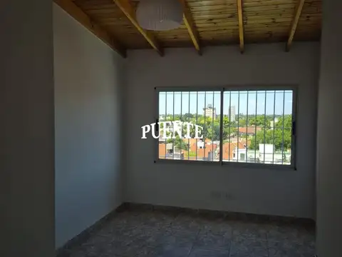 Hipólito Yrigoyen  al 7800