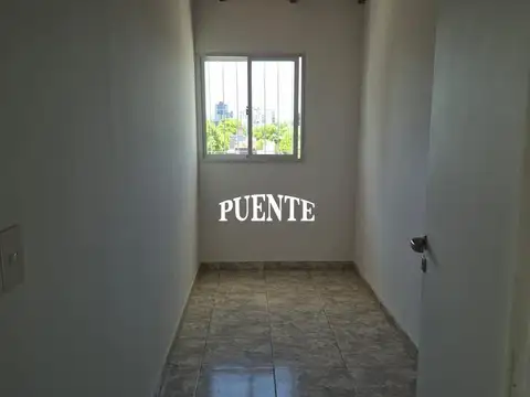 Hipólito Yrigoyen  al 7800