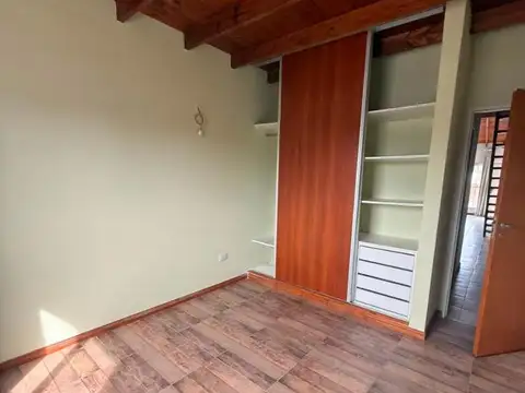 Departamento en Alquiler en Zarate, $ 600.000