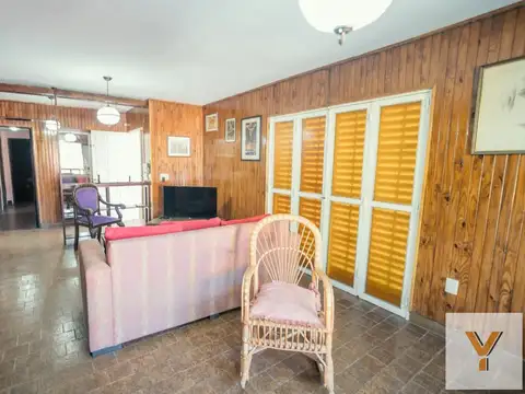 Departamento 4 ambientes con 2 baños