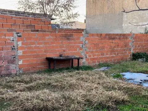 Terreno en Venta 23  mts Fondo