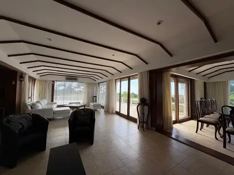 CASA EN VENTA PINAMAR