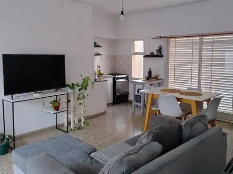 Departamento en Alquiler en Los Hornos [Cod: 2852-67]