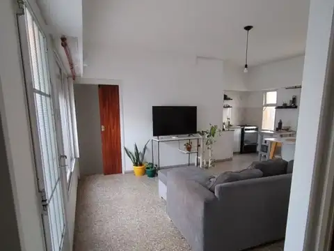 Departamento en Alquiler en Los Hornos, $ 620.000