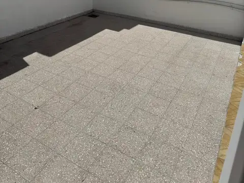 Departamento en Alquiler en Los Hornos [Cod: 2852-67]