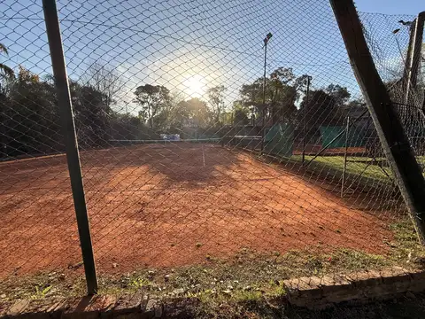 Fracción Única Sobre Calle Moreno - Club de Tenis