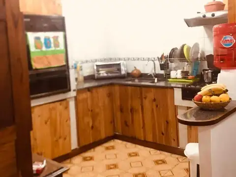 Casa 3 ambientes con 1 baño