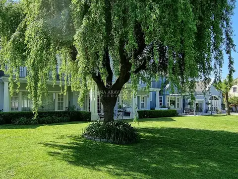 Casa en Venta en El Establo, USD 750.000