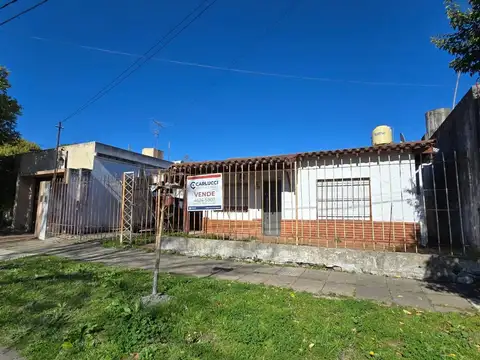 Chalet 3 ambientes Ituzaingó Norte venta