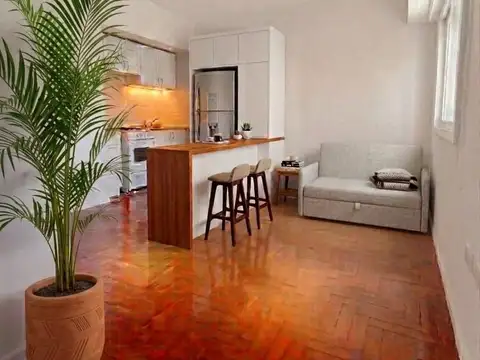 Venta de Monoambiente piso alto