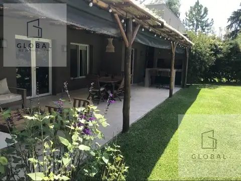 Casa en Alquiler al Este