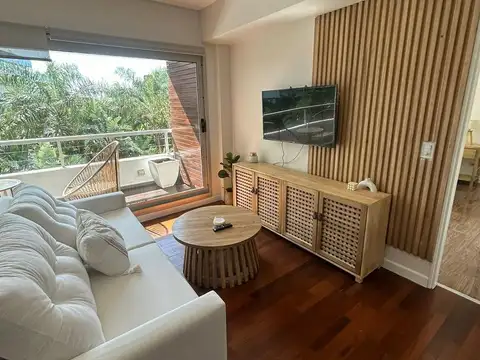 Rosario Vera Peñaloza al 500 entre  Juana Manso y Aime Paine