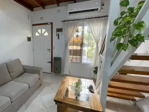 Depto Tipo Casa en Venta de 2 dormitorios