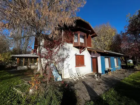 Casa de 5 habitaciones en Venta B° Andén / El Bolsón