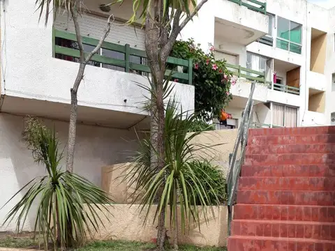 1 e/ 48 y 46