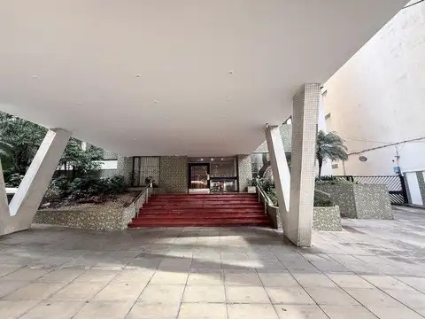 Departamento 3 o 4 ambientes con balcon en las cañitas