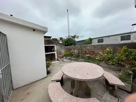 VENTA CASA 2 DORMITORIOS - APTA CRÉDITO