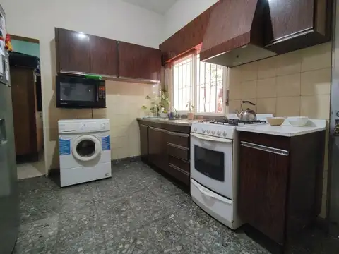 Venta Casa JL Suarez JARDIN-PATIO PARRILLA-COCHERA