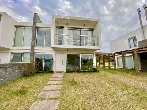 Alquiler temporal casa 3 dormitorios playa brava, Punta del Este 