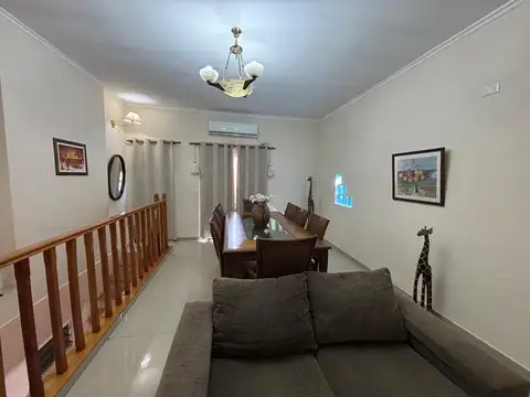Depto Tipo Casa en Venta 25 años