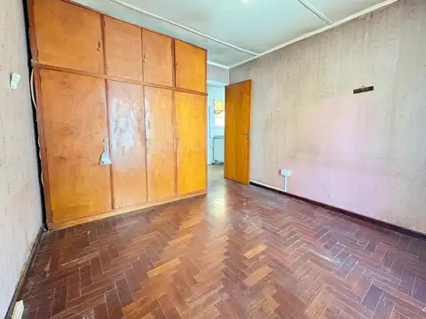 Depto Tipo Casa en Venta 49 años