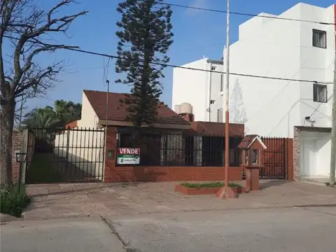 CASTELLS 700, Piso P.B.