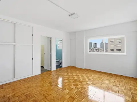 Monoambiente con balcón aterrazado en venta en San Telmo