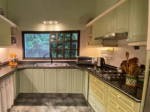 Casa en Venta en La Falda, USD 395.000
