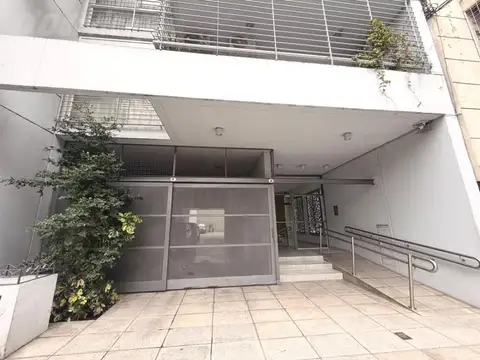 Semi piso de un dormitorio en venta en Villa Crespo.