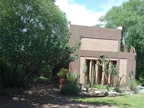 Casa en Venta en Av Dos Venados, USD 160.000
