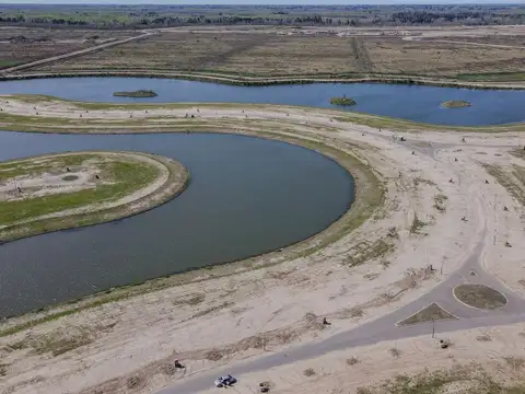 Avenida de los lagos 9600