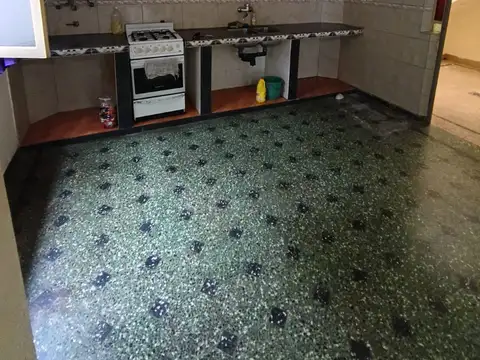 Depto Tipo Casa en Alquiler de 3 ambientes