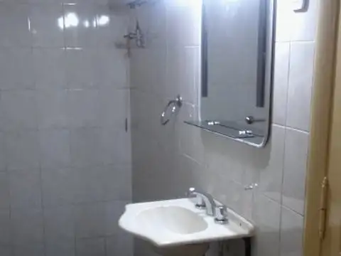 Depto Tipo Casa en Alquiler de 3 ambientes