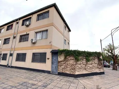 R De Escalada 6300, Piso 1