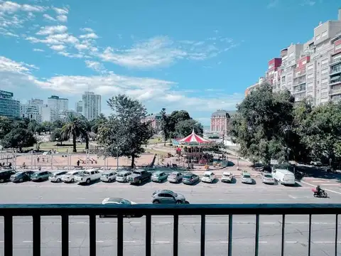 VENTA DEPTO 3 AMB C/DEP COCHERA BALCON A LA PLAZA