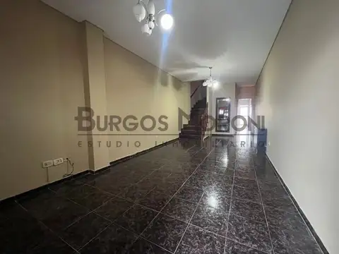 Casa en Alquiler de 3 dormitorios