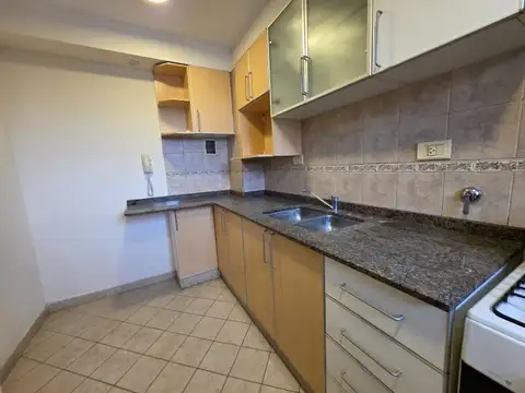 Departamento 5 ambientes con 1 baño