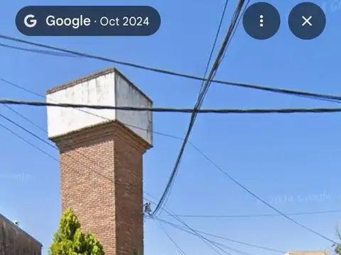 Casa 8 ambientes con 2 baños