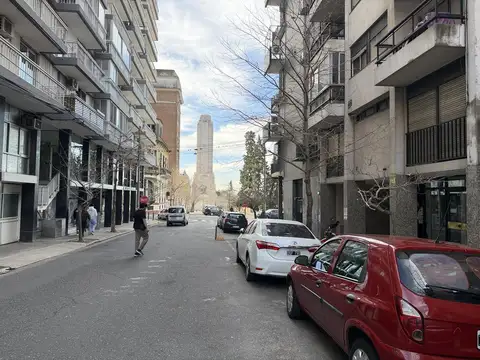 1 de Mayo  al 900