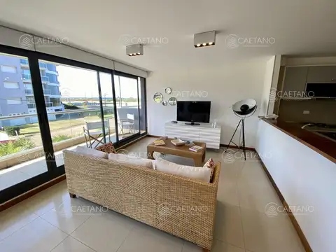 Departamento en Venta en Playa Brava, USD 285.000